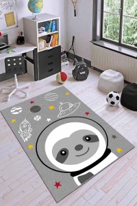 Gri Kaymaz Taban Uzay Temalı Astronotlu Çocuk Halısı AR1031 Gri Kaymaz Taban Uzay Temalı Astronotlu Çocuk Halısı AR1031