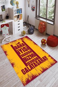 Sarı Ve Kırmızı Kaymaz Tabanlı Yıkanabilir Taraftar Halısı AR187