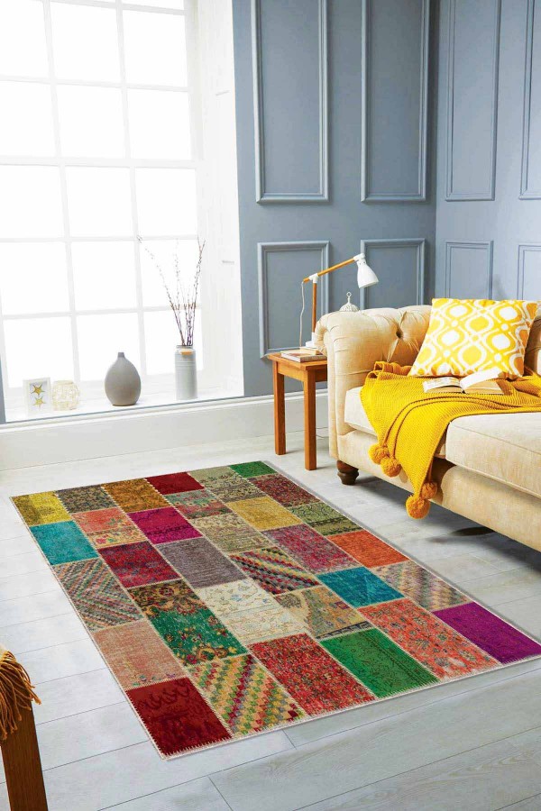 Çok Renkli Patchwork Kaymaz Tabanlı Dekoratif Halı RV221