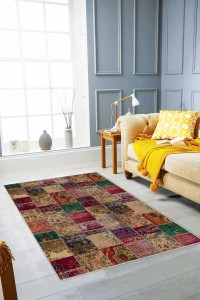 Çok Renkli Patchwork Kaymaz Tabanlı Dekoratif Halı RV223 Çok Renkli Patchwork Kaymaz Tabanlı Dekoratif Halı RV223