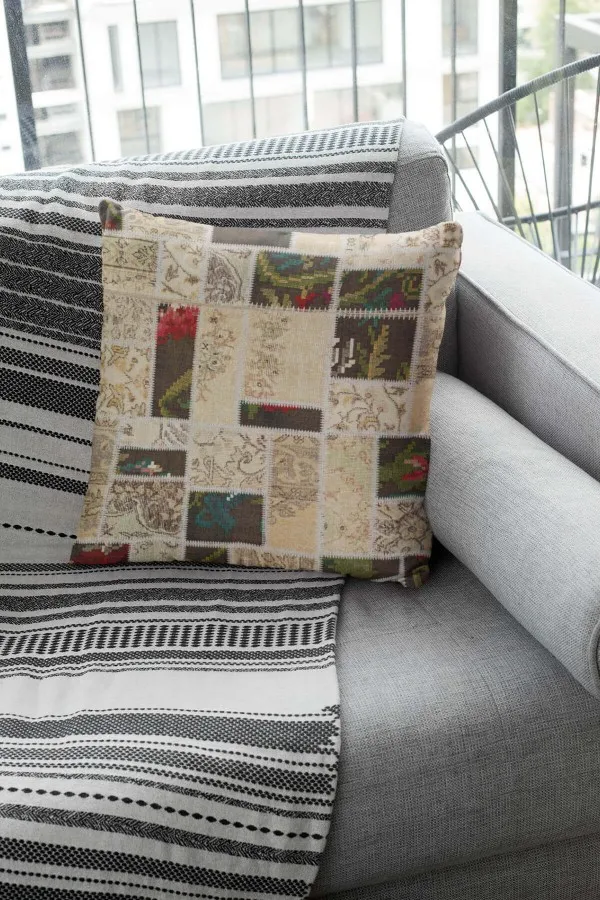 Patchwork Kırlent Modelleri Çok Renkli Patchwork Çift Taraflı Kırlent Kılıfı KRL289