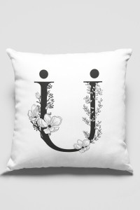 Çift Taraflı Beyaz Ü Harfli Yastık Kırlent Kılıfı KRL524 Çift Taraflı Beyaz Ü Harfli Yastık Kırlent Kılıfı KRL524