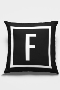Çift Taraflı Siyah F Harfli Yastık Kırlent Kılıfı KRL599 Çift Taraflı Siyah F Harfli Yastık Kırlent Kılıfı KRL599
