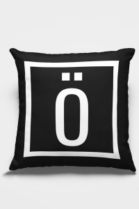 Çift Taraflı Siyah Ö Harfli Yastık Kırlent Kılıfı KRL610 Çift Taraflı Siyah Ö Harfli Yastık Kırlent Kılıfı KRL610