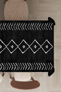 Siyah Etnik Desen Moroccan Leke Tutmaz Masa Örtüsü MSO195 Siyah Etnik Desen Moroccan Leke Tutmaz Masa Örtüsü MSO195