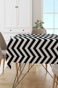 Siyah Zigzag Desenli Dokuma Leke Tutmaz Masa Örtüsü MSO302 Siyah Zigzag Desenli Dokuma Leke Tutmaz Masa Örtüsü MSO302