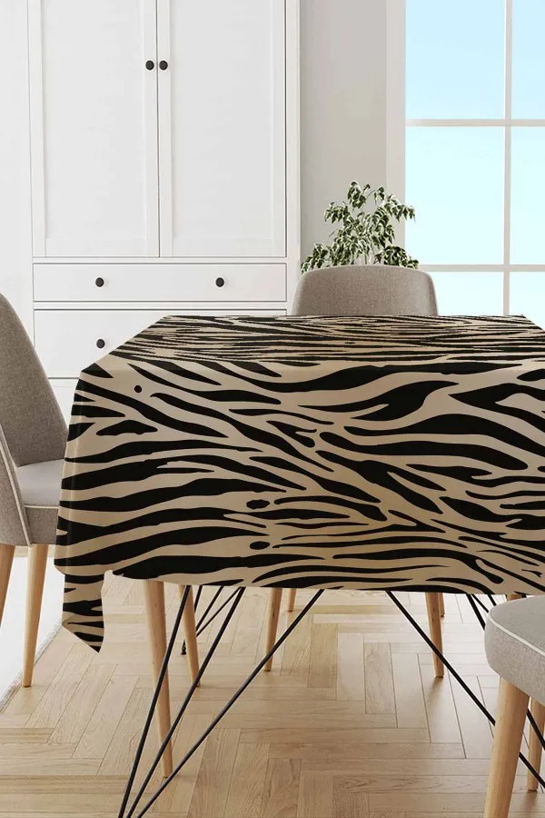 Leopar Desenli Masa Örtüsü Bej Leopar Motifli Dokuma Leke Tutmaz Masa Örtüsü MSO096