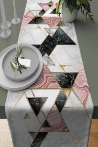 Pembe Geometrik Desenli Premium Masa Örtüsü Runner RNR092 Pembe Geometrik Desenli Premium Masa Örtüsü Runner RNR092