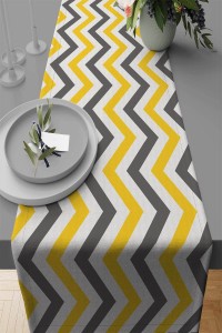 Sarı Zigzag Desenli Premium Masa Örtüsü Runner RNR137 Sarı Zigzag Desenli Premium Masa Örtüsü Runner RNR137