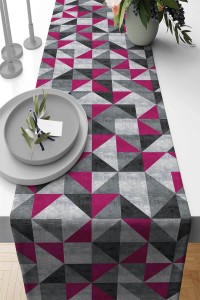 Fuşya Geometrik Desenli Premium Masa Örtüsü Runner RNR384 Fuşya Geometrik Desenli Premium Masa Örtüsü Runner RNR384