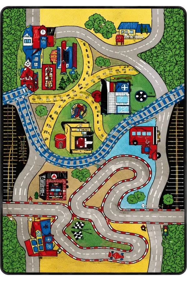 Kıvrımlı yollar, demiryolu, itfaiye araçları ve yarış bayraklı çocuk odası halısı