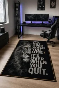 Siyah Aslan Figürlü Motivasyon Oyuncu Halısı VH314