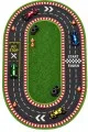 Yarış Pisti Desenli Oval Çocuk Odası Oyun Halısı Tasarımı Çok renkli oval çocuk odası oyun halısı üzerinde yarış otomobilleri, pit stop, koniler ve başlangıç bitiş daması