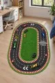 Yarış Pisti Desenli Oval Çocuk Odası Oyun Halısı Tasarımı Çok renkli oval çocuk odası oyun halısı üzerinde yarış otomobilleri, pit stop, koniler ve başlangıç bitiş daması