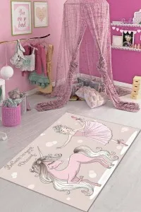 Pembe Kaymaz Tabanlı Yıkanan Prensesli Çocuk Halısı AR035