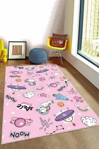Pembe Kaymaz Tabanlı Yıkanır Uzay Temalı Çocuk Halısı KD119 Pembe Kaymaz Tabanlı Yıkanır Uzay Temalı Çocuk Halısı KD119