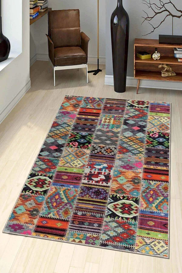 Patchwork Yolluk Halı Çok Renkli Patchwork Kaymaz Tabanlı Dekoratif Halı AR749