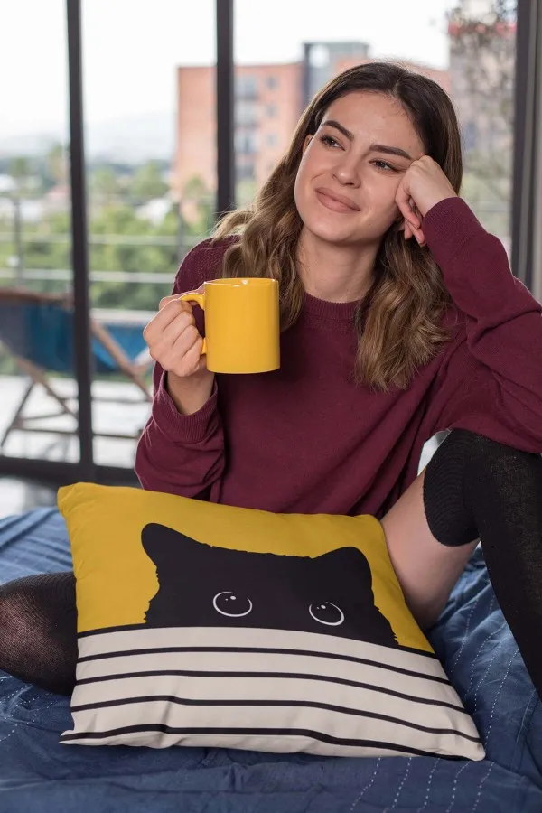 Kedi Desenli Kırlent Sarı Kedi Desenlili Çift Taraf Yastık Kırlent Kılıfı KRL064