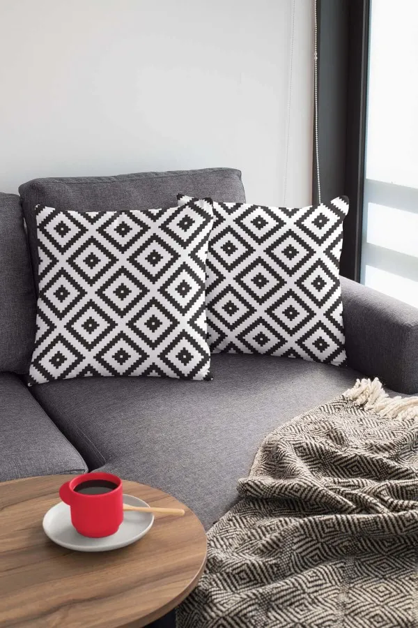 Siyah Karo Desen Çift Taraflı Yastık Kırlent Kılıfı KRL108