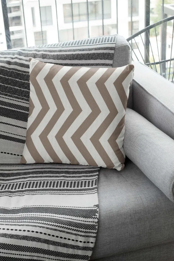 Bej Koltuk İçin Kırlent Bej Zigzag Desenli Çift Taraflı Yastık Kırlent Kılıfı KRL138
