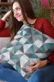Geometrik Desenli Kırlent Kılıfı Zümrüt Yeşili Geometrik Çift Taraflı Kırlent Kılıfı KRL378