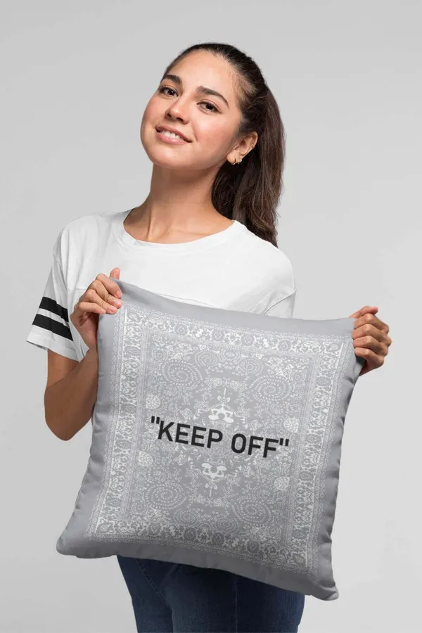 Gri Beyaz Yastık Kılıfı Gri Keep Off Çift Taraflı Yastık Kırlent Kılıfı KRL452