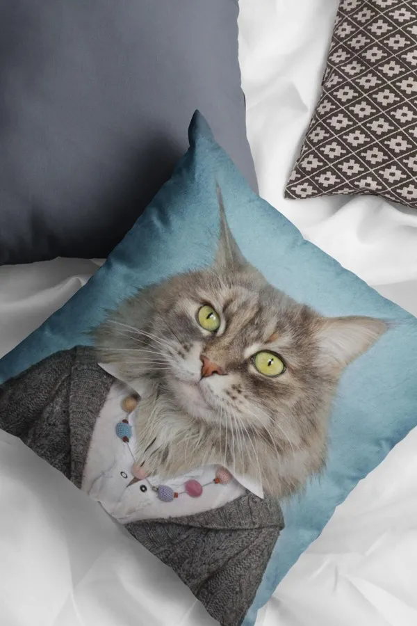 Kedi Desenli Yastık Kedi Kıyafetli Hayvanlar Çift Taraflı Kırlent Kılıfı KRL872
