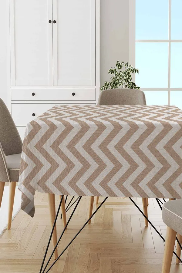 Zigzaglı Masa Örtüsü Vizon Zigzag Desenli Dokuma Leke Tutmaz Masa Örtüsü MSO139