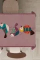Kuş Desenli Masa Örtüsü Pembe Kuş Motifli Dokuma Leke Tutmaz Masa Örtüsü MSO213