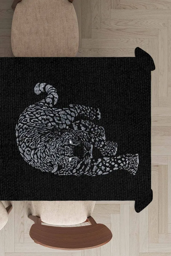 Oval Masa Ortusu Silver Leopar Dokuma Leke Tutmaz Masa Örtüsü MSO356