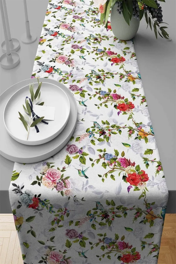 Ranır Çeşitleri Yeşil Çiçekli Desen Premium Masa Örtüsü Runner RNR089