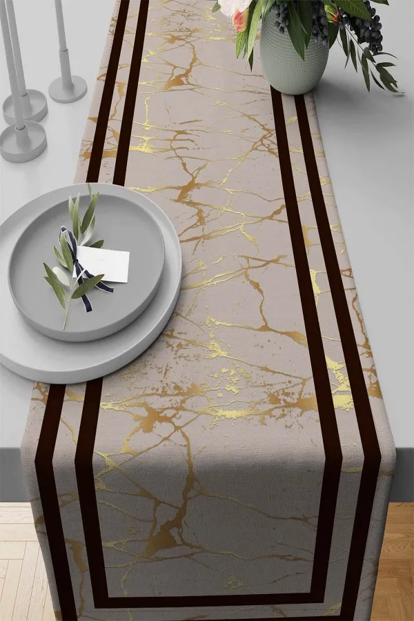Kahverengi Çerçeveli Desen Premium Masa Örtüsü Runner RNR320